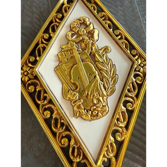 2PCS Vtg Dart Style Molded Wall Plaques Gold Regency Baroque Style Diamond Decor - Picture 3 of 4